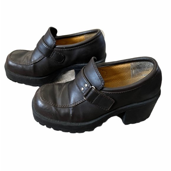 LOWER EAST SIDE Shoes Lower Eastside 9s Brown Faux Leather Chunky